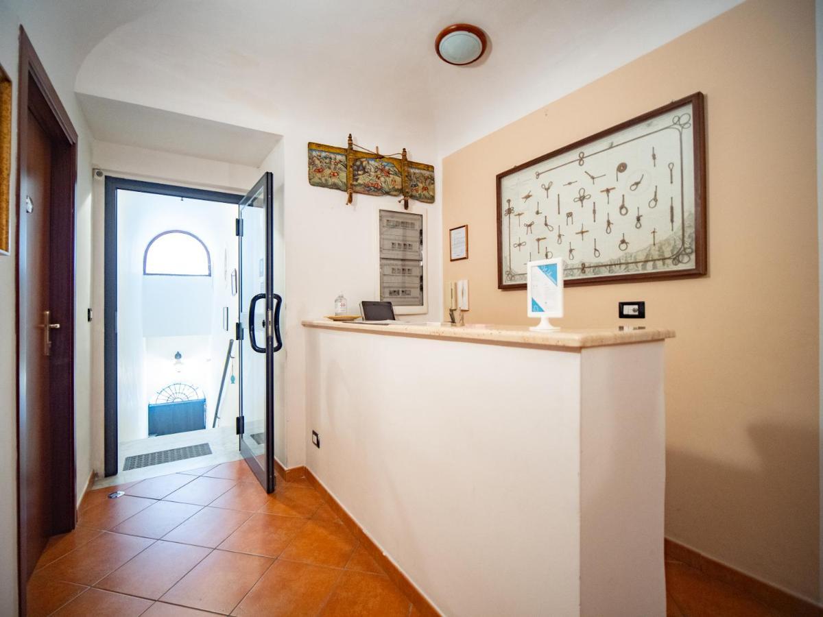 Kalamarina Rooms Palermo Exterior photo